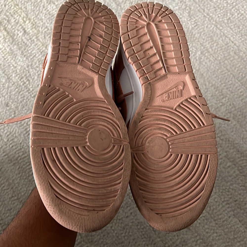 Nike Women's Pink and White Sneakers - Picture 2 of 5